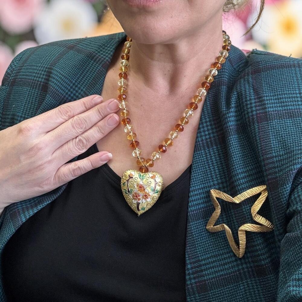 JOAN RIVERS Cloisonné Heart Necklace, Lemon & Orange Glass Beads, Gold Tone - Picture 2 of 4